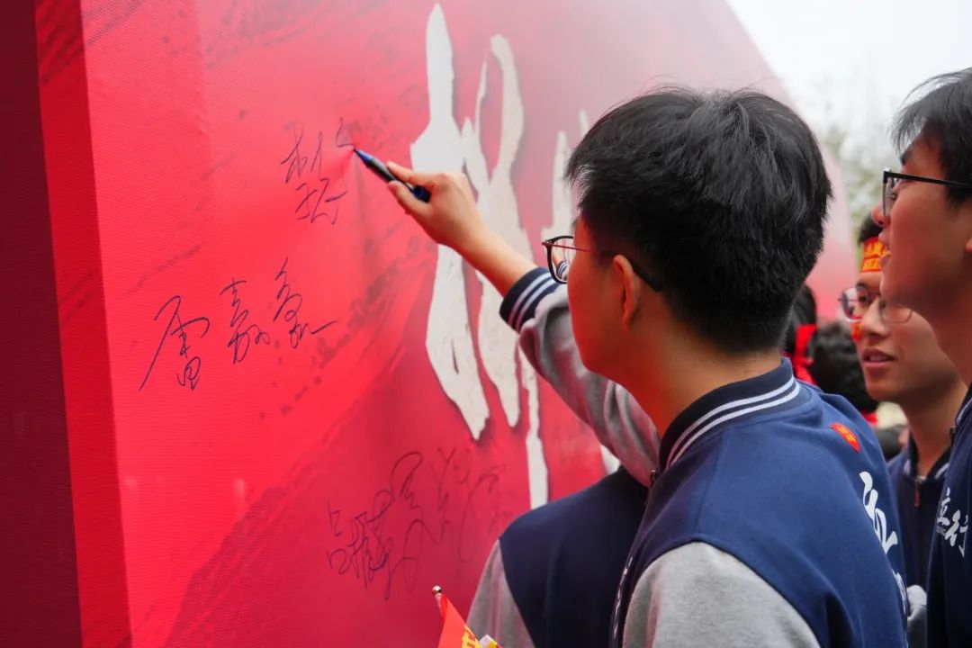 1745378213578.jpg 1745378213578.jpg